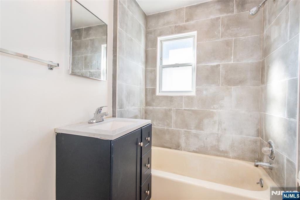 479 Centre Street Nutley, NJ 07110 - Photo 29 of 50