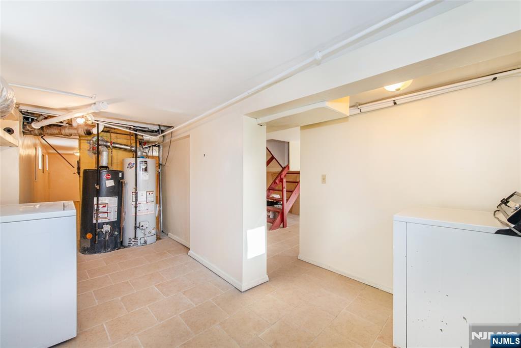 479 Centre Street Nutley, NJ 07110 - Photo 37 of 50