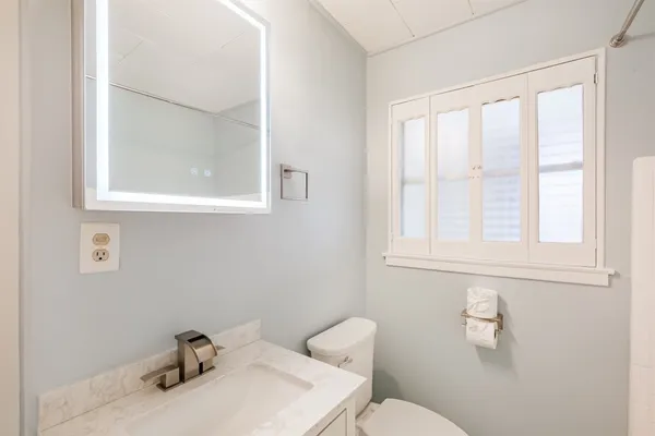 $3,400 | 4613 Braeburn Drive, Bellaire, TX 77401