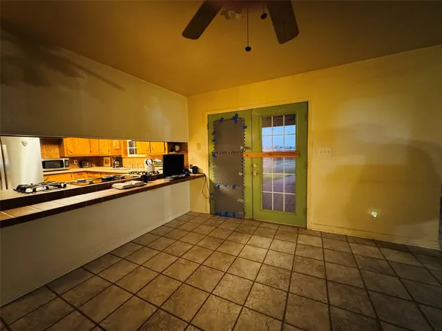 $84,900 | 1111 East Sammy Baugh Avenue, Rotan, TX 79546