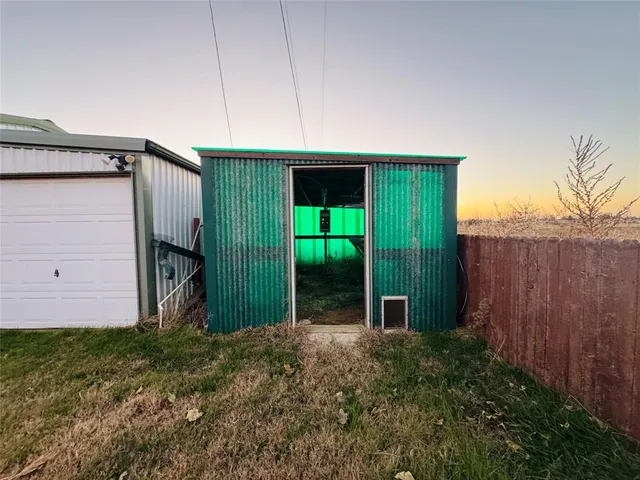 $84,900 | 1111 East Sammy Baugh Avenue, Rotan, TX 79546