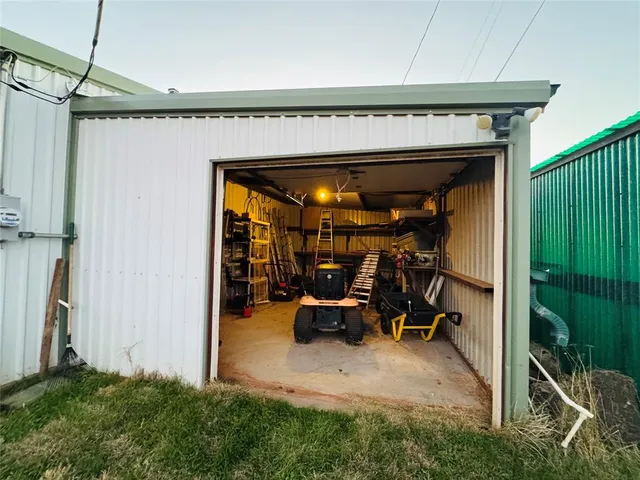 $84,900 | 1111 East Sammy Baugh Avenue, Rotan, TX 79546