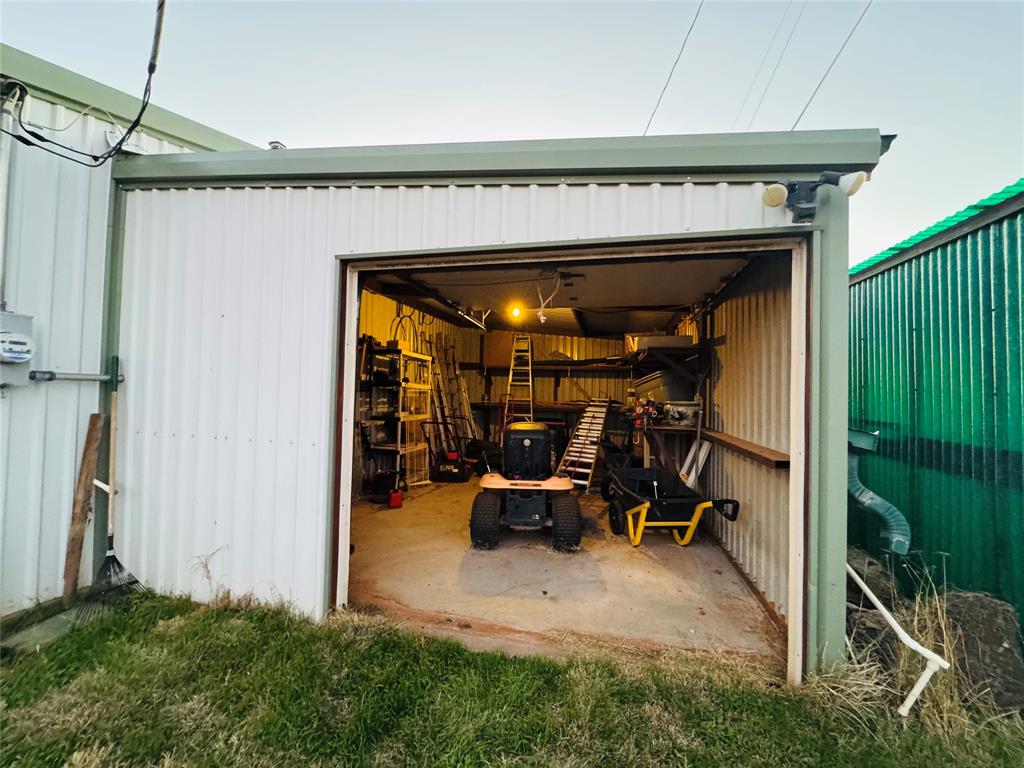 1111 East Sammy Baugh Avenue Rotan, TX 79546 - Photo 7 of 23