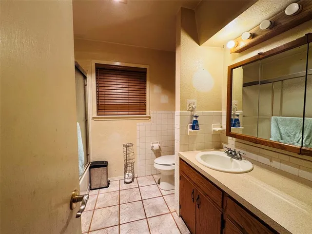 $84,900 | 1111 East Sammy Baugh Avenue, Rotan, TX 79546