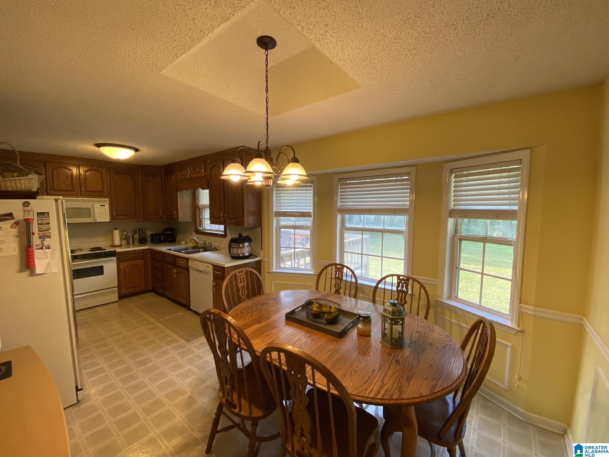 409 Wakefield Lane Mulga, AL 35118 - Photo 19 of 47