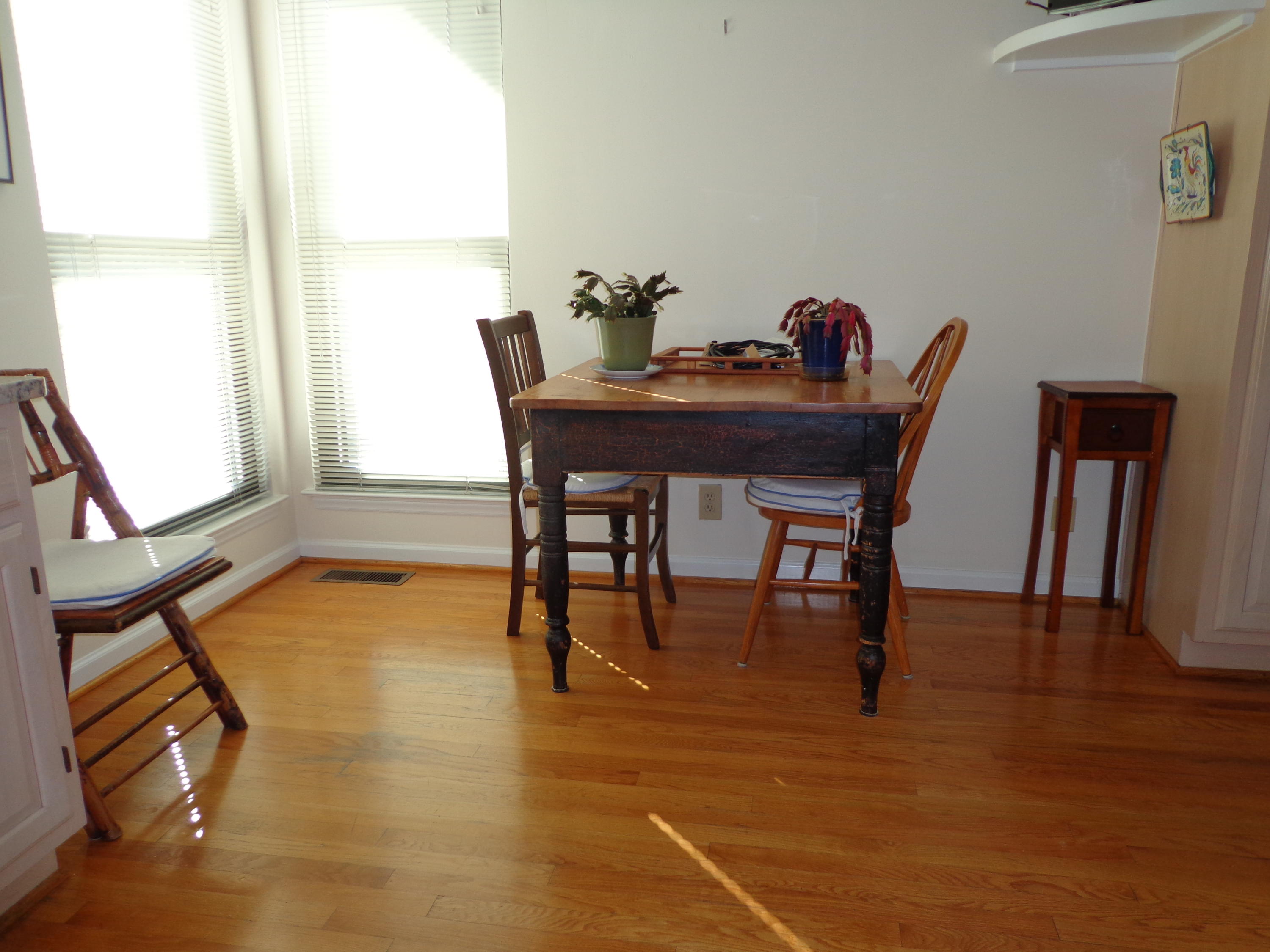 1908 McVitty Road Salem, VA 24153 - Photo 18 of 44 a view of a dining room with furniture and a window