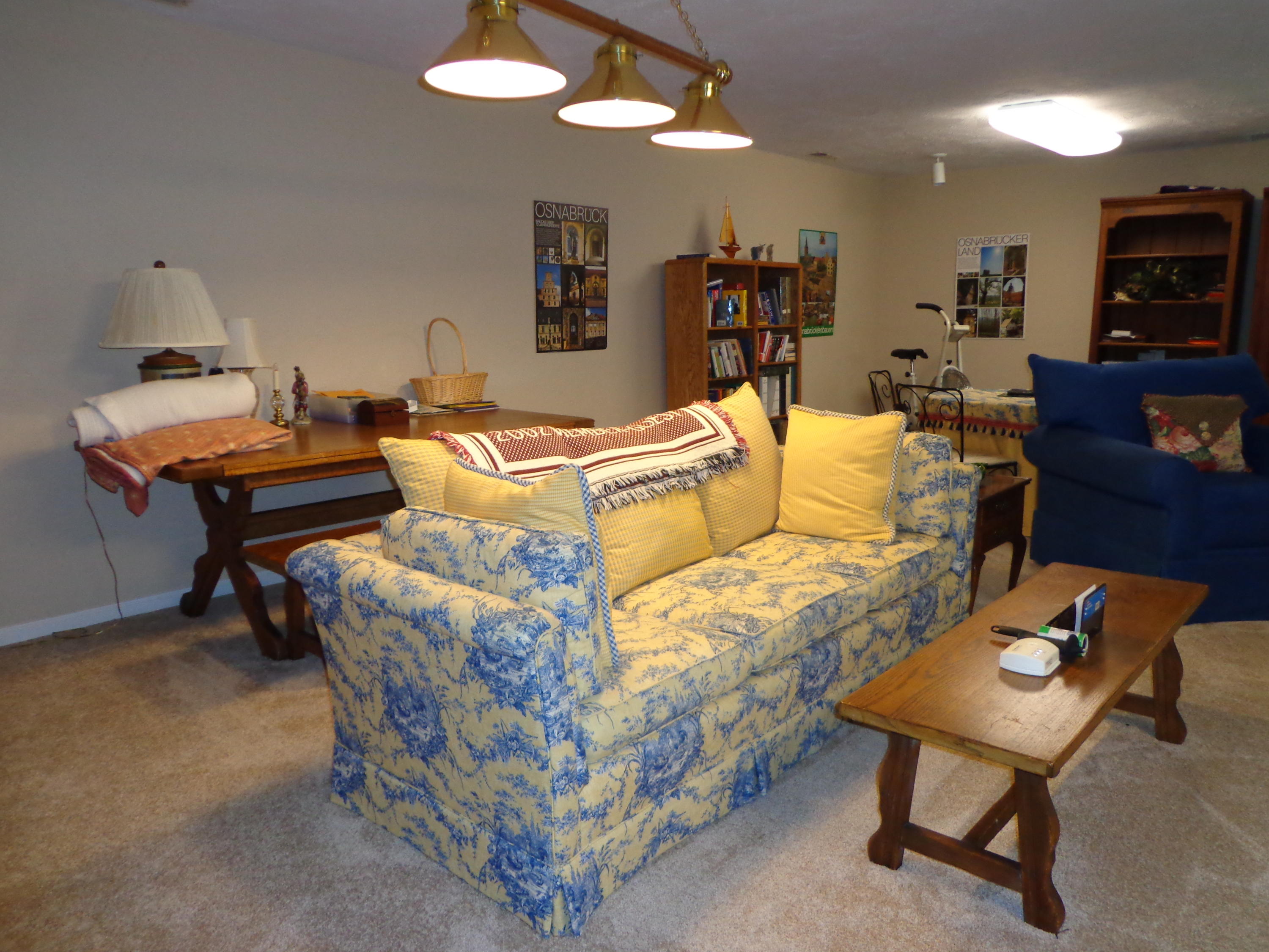1908 McVitty Road Salem, VA 24153 - Photo 37 of 44 a living room with furniture and a piano