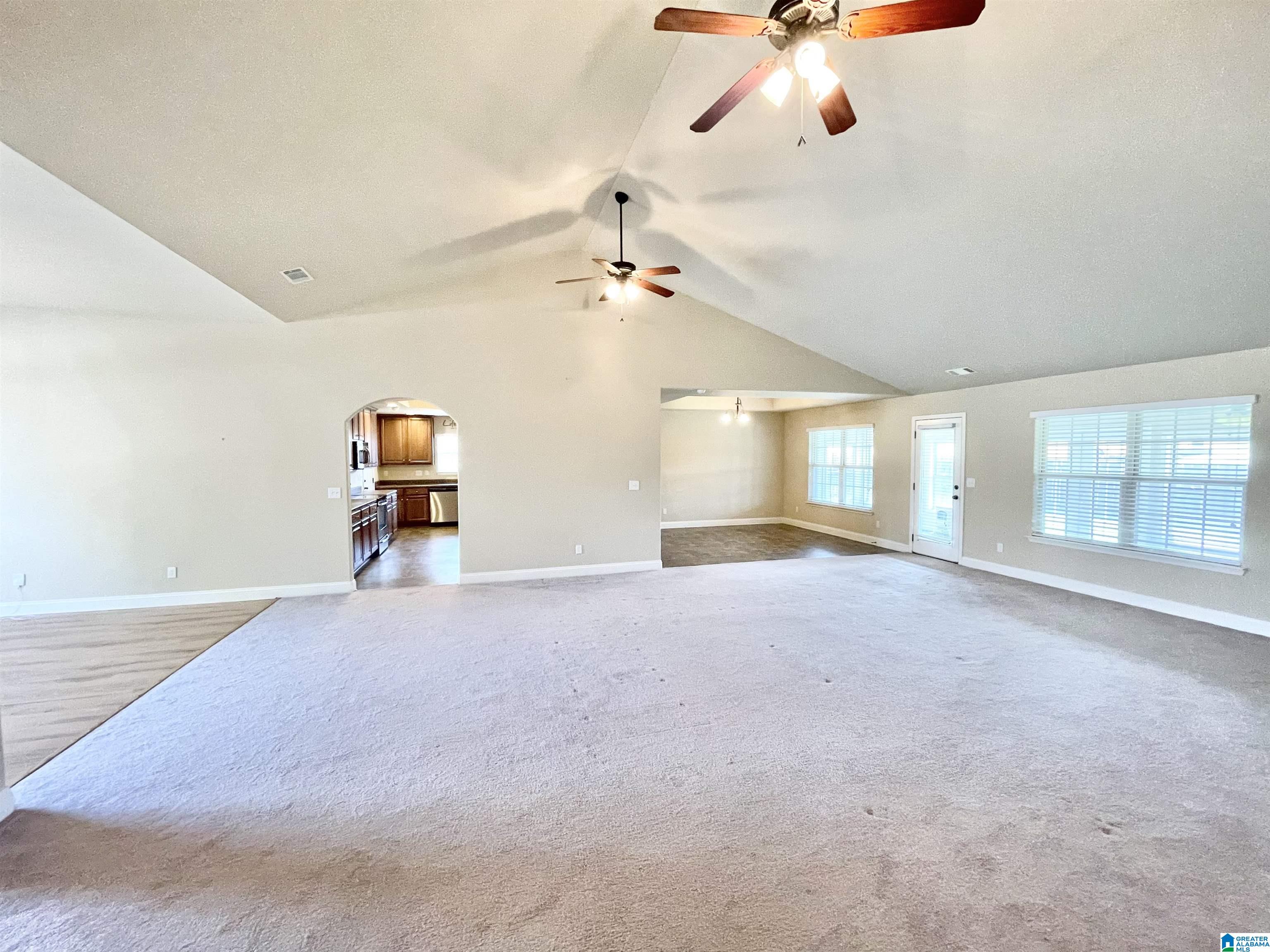 348 Tanglewood Circle Alabaster, AL 35007 - Photo 8 of 29