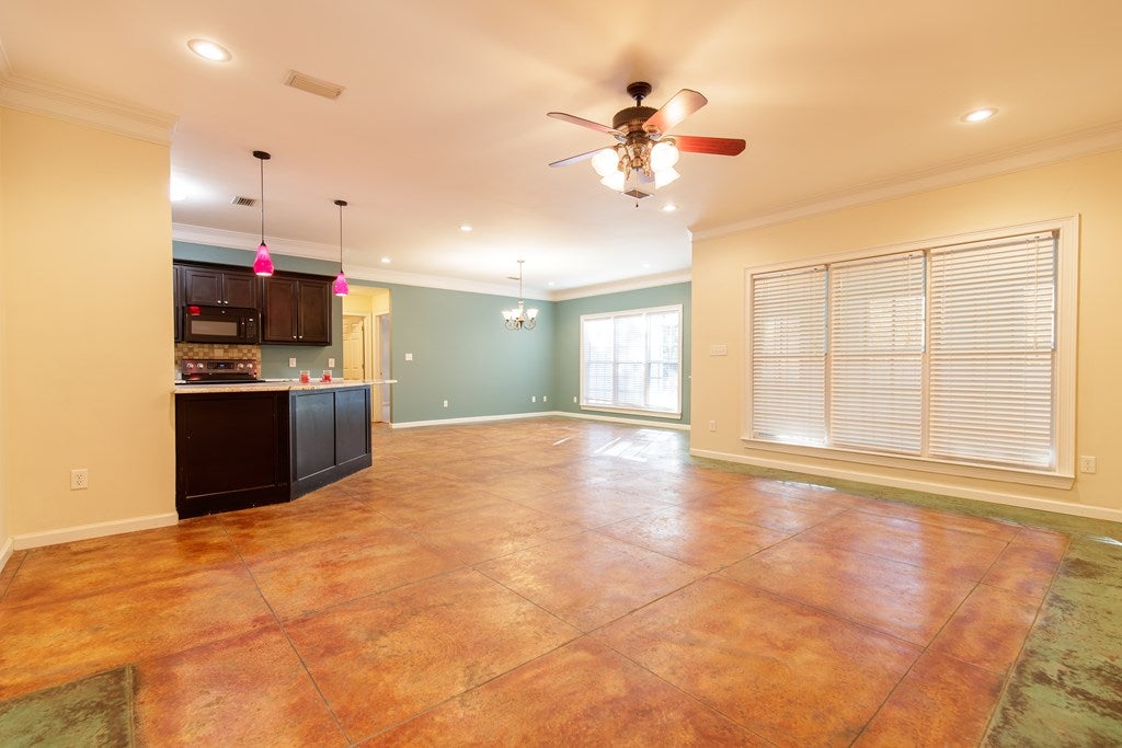 1995 Lloyd Jackson Road Valdosta, GA 31601 - Photo 6 of 32 Gallery Image 6