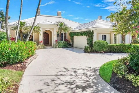 $1,795,000 | 15588 Whitney Lane, Naples, FL 34110
