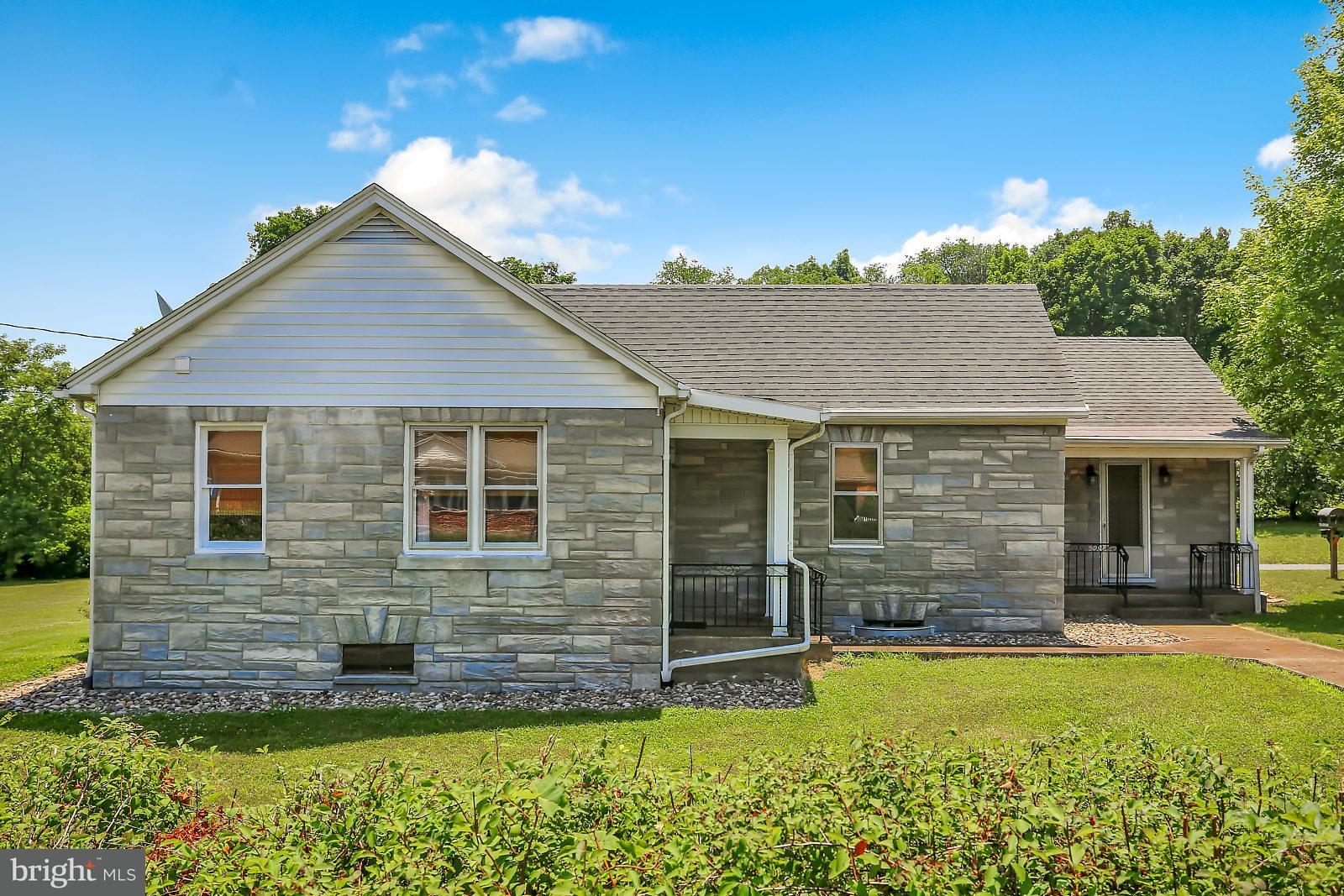 2245 Armstrong Valley Road Halifax, PA 17032 - Photo 2 of 26 Front