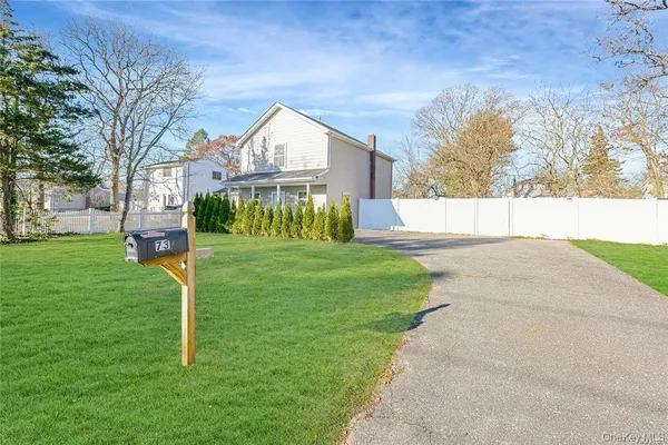 $3,400 | 73 Cherry Avenue, Holtsville, NY 11742