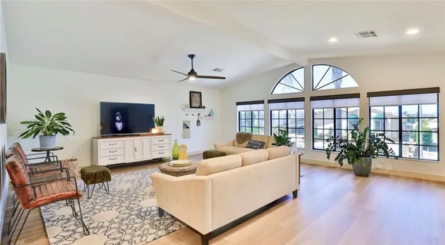 $499,000 | 38046 Calle Quedo, Murrieta, CA 92563