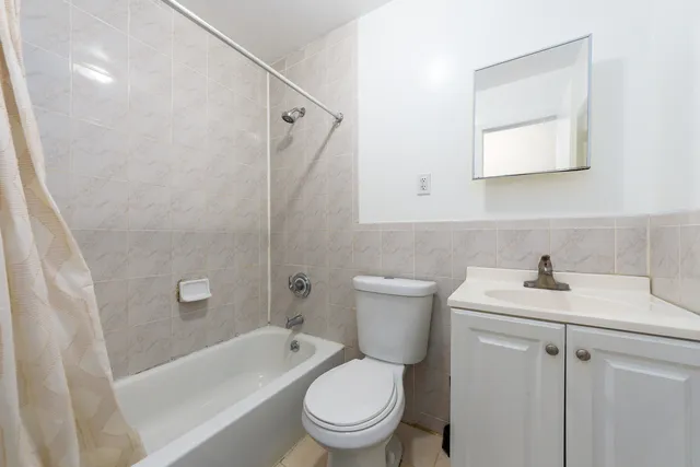 an empty room with a empty space