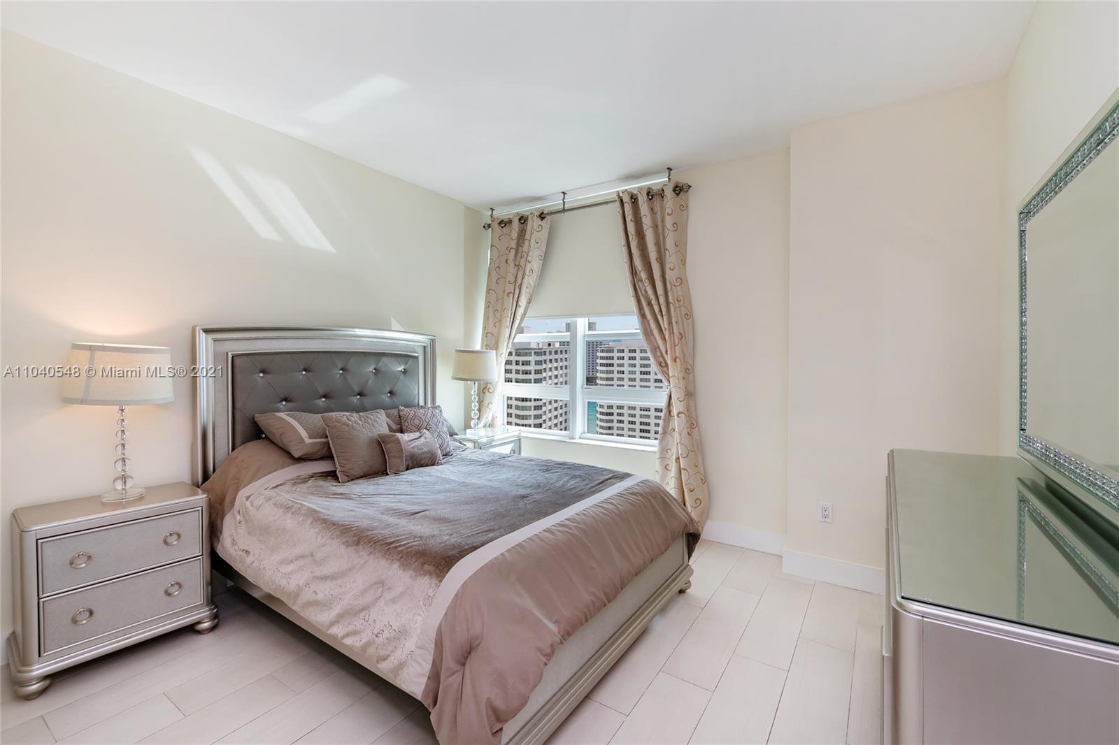 Brickell Miami, FL 33131 - Photo 21 of 38