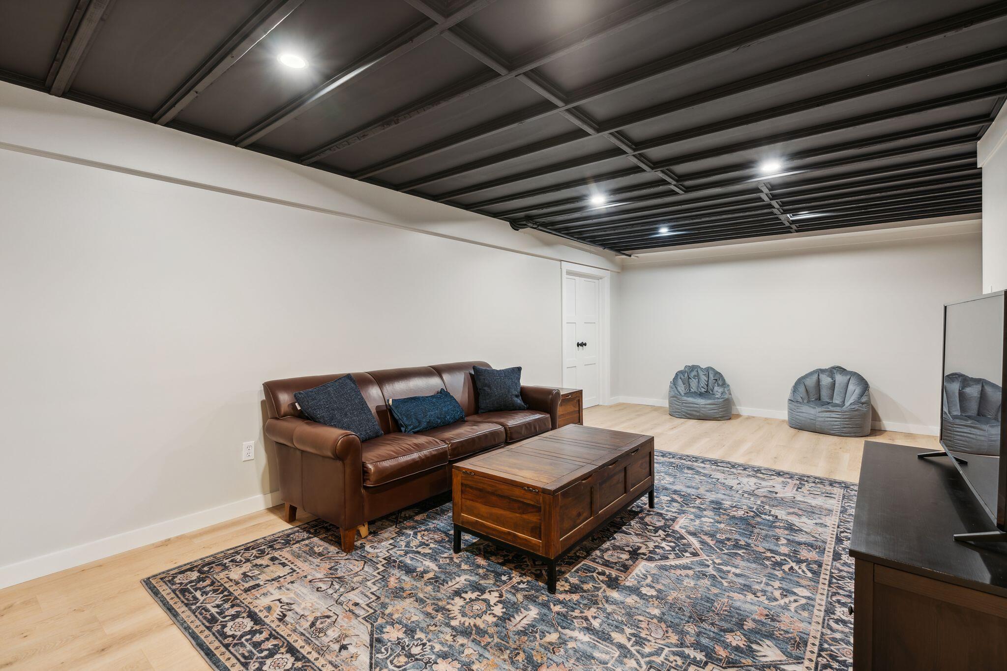 8 Farmview Drive Pownal, ME 04069 - Photo 32 of 44 69_DSC00481