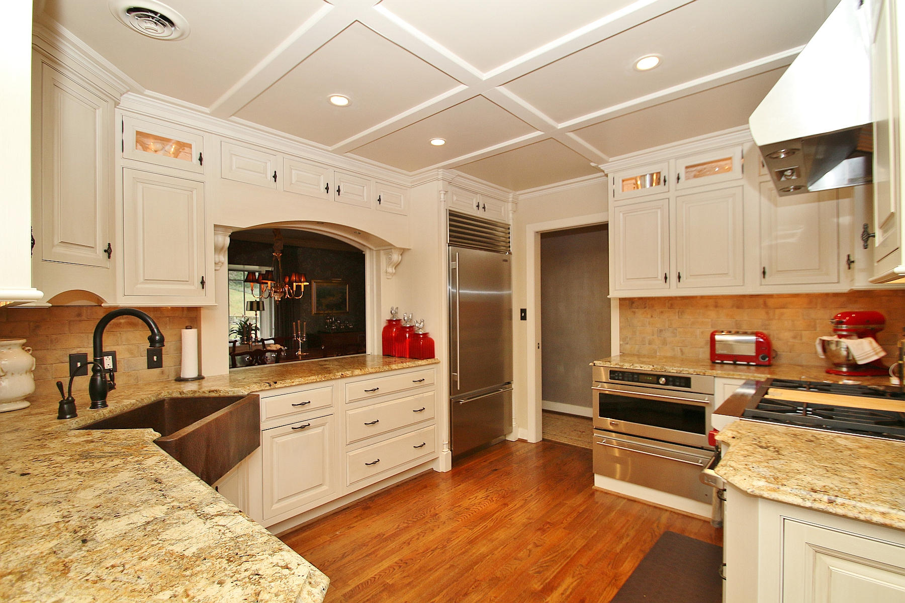 45 Cardinal Road Southwest Roanoke, VA 24014 - Photo 13 of 35 a kitchen with stainless steel appliances kitchen island granite countertop a stove and cabinets