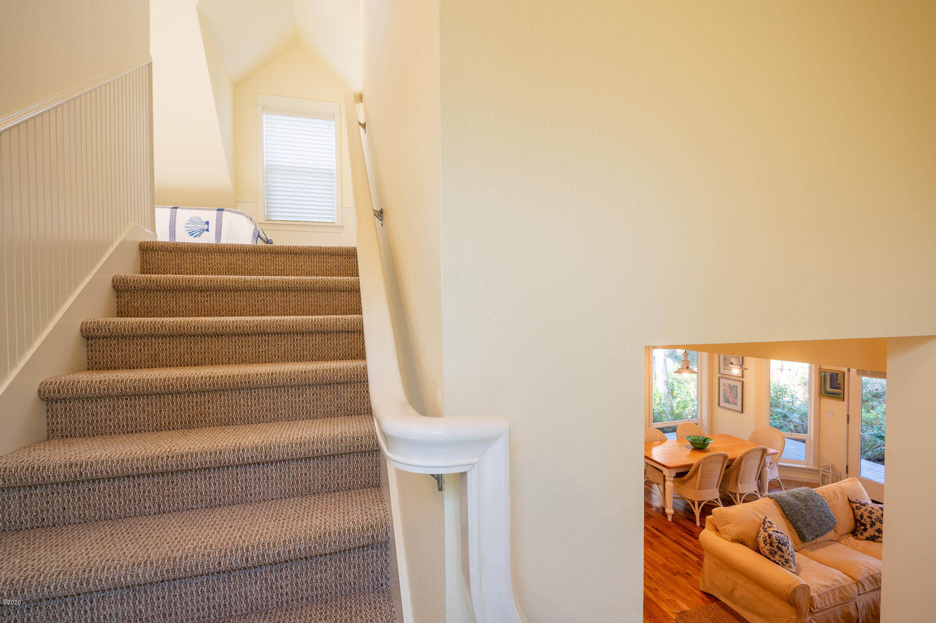 2100 Overleaf Loop Yachats, OR 97498 - Photo 19 of 51 Going upstairs