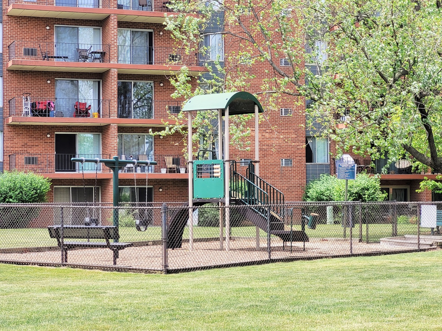 16 East Old Willow Road, Unit 516S Prospect Heights, IL 60070 - Photo 9 of 17