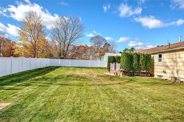 $3,100 | 138 Youngs Avenue, Coventry, RI 02816