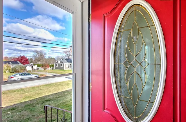 $3,100 | 138 Youngs Avenue, Coventry, RI 02816