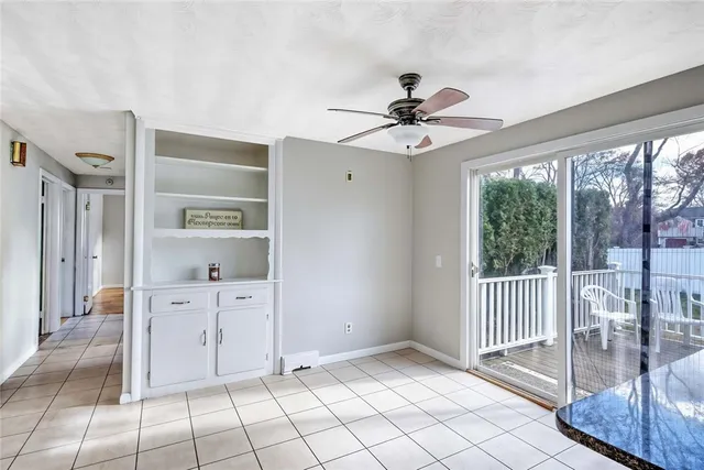 $3,100 | 138 Youngs Avenue, Coventry, RI 02816