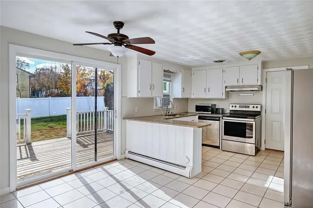 $3,100 | 138 Youngs Avenue, Coventry, RI 02816