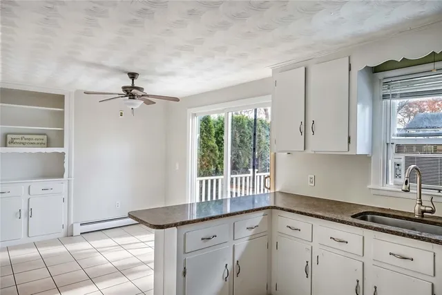 $3,100 | 138 Youngs Avenue, Coventry, RI 02816