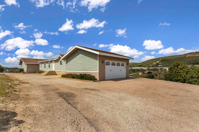 $3,500 | 15535 LaPeyre Road, Moorpark, CA 93021