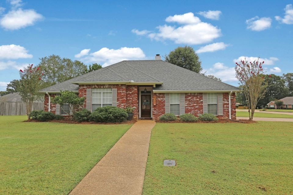 133 Raintree Road Madison, MS 39110 - Photo 1 of 28 Photo 1