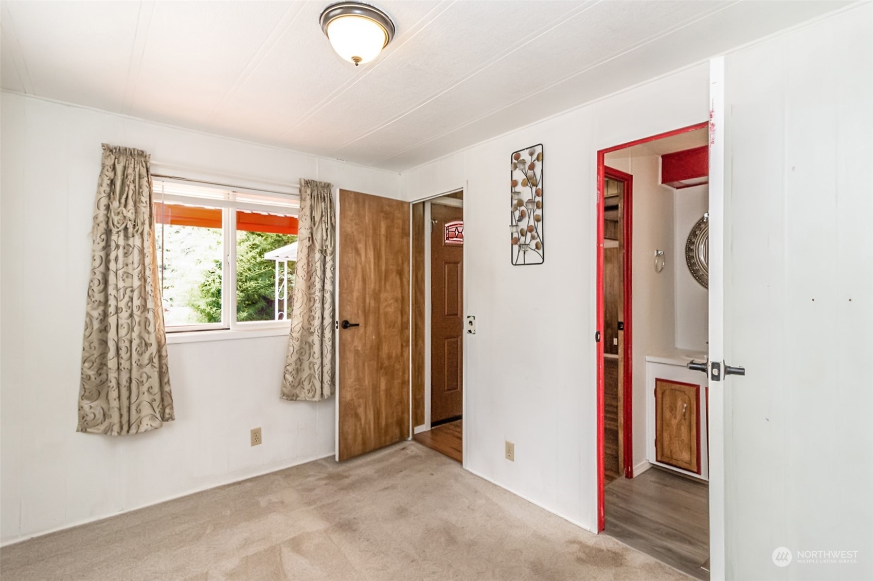 415 Lakeview Road, Unit E7 Lynnwood, WA 98087 - Photo 13 of 20 wooden floor in an empty room