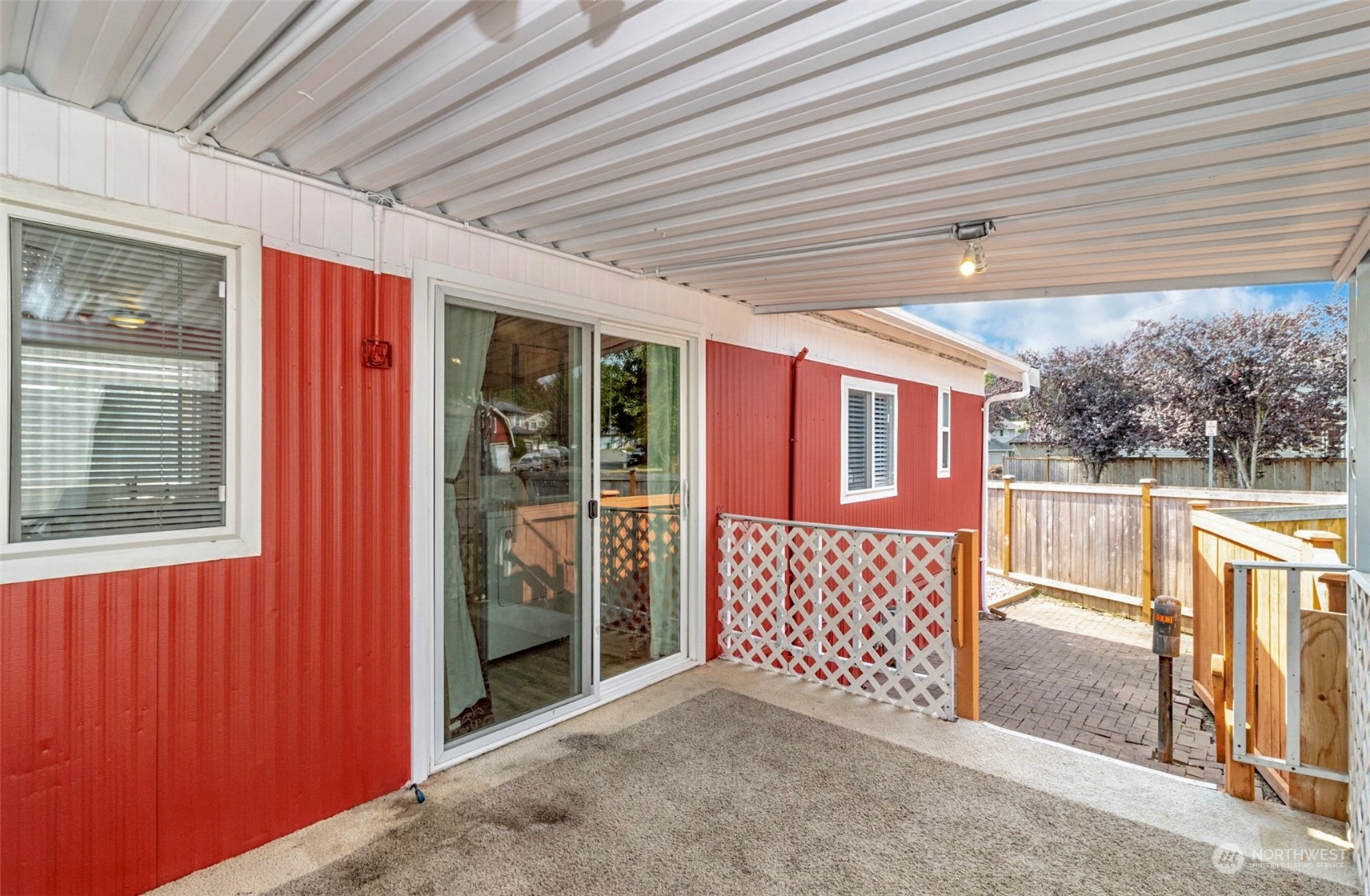 415 Lakeview Road, Unit E7 Lynnwood, WA 98087 - Photo 16 of 20 a view of outdoor space and barbecue grill
