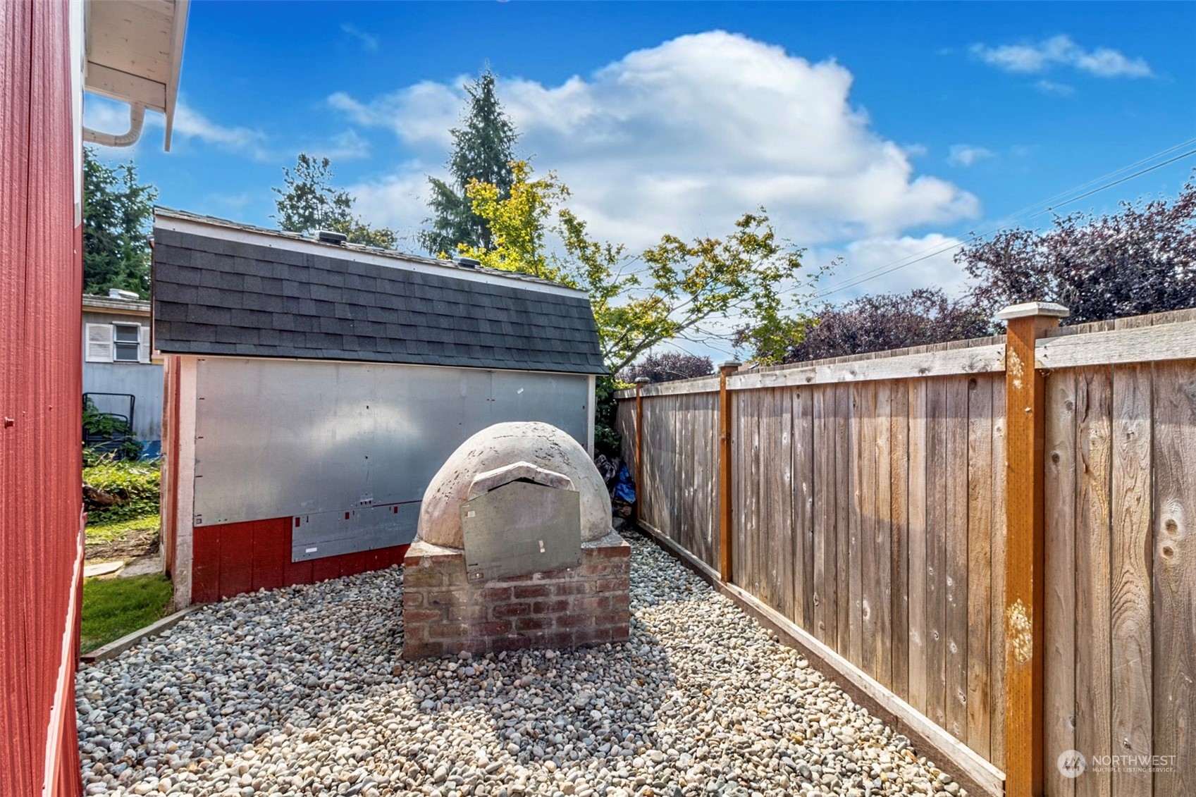 415 Lakeview Road, Unit E7 Lynnwood, WA 98087 - Photo 19 of 20 a view of a terrace sink