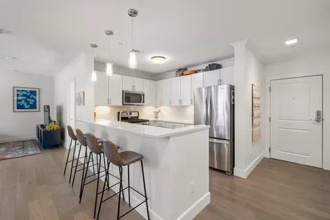 $775,000 | 320 Maverick Street, Unit 209, Boston, MA 02128