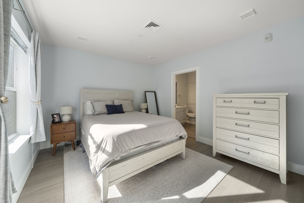 320 Maverick Street, Unit 209 Boston, MA 02128 - Photo 11 of 26