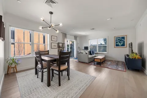 a view of a livingroom and dining room