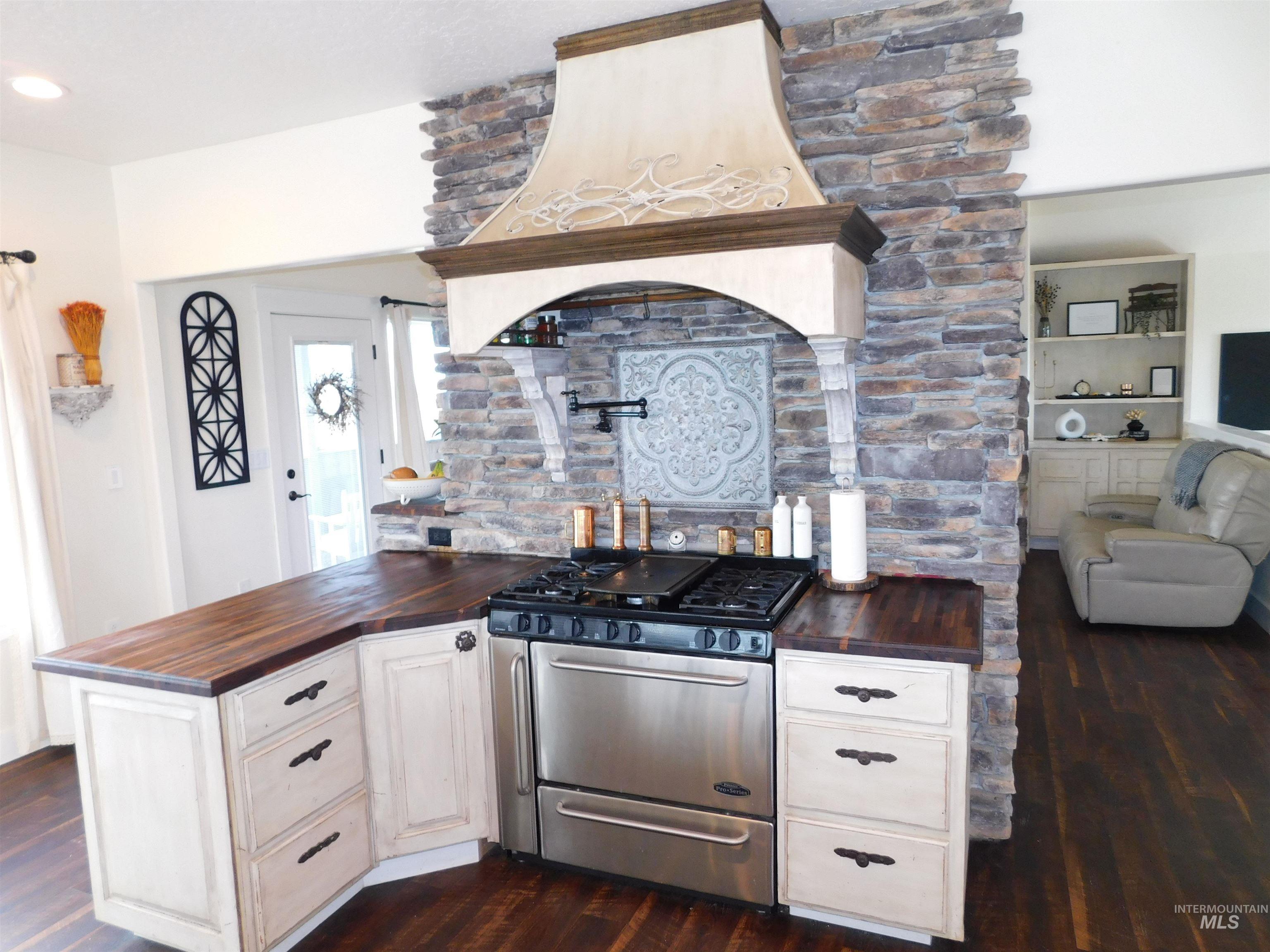 4243 Homestead Road Homedale, ID 83628 - Photo 14 of 50