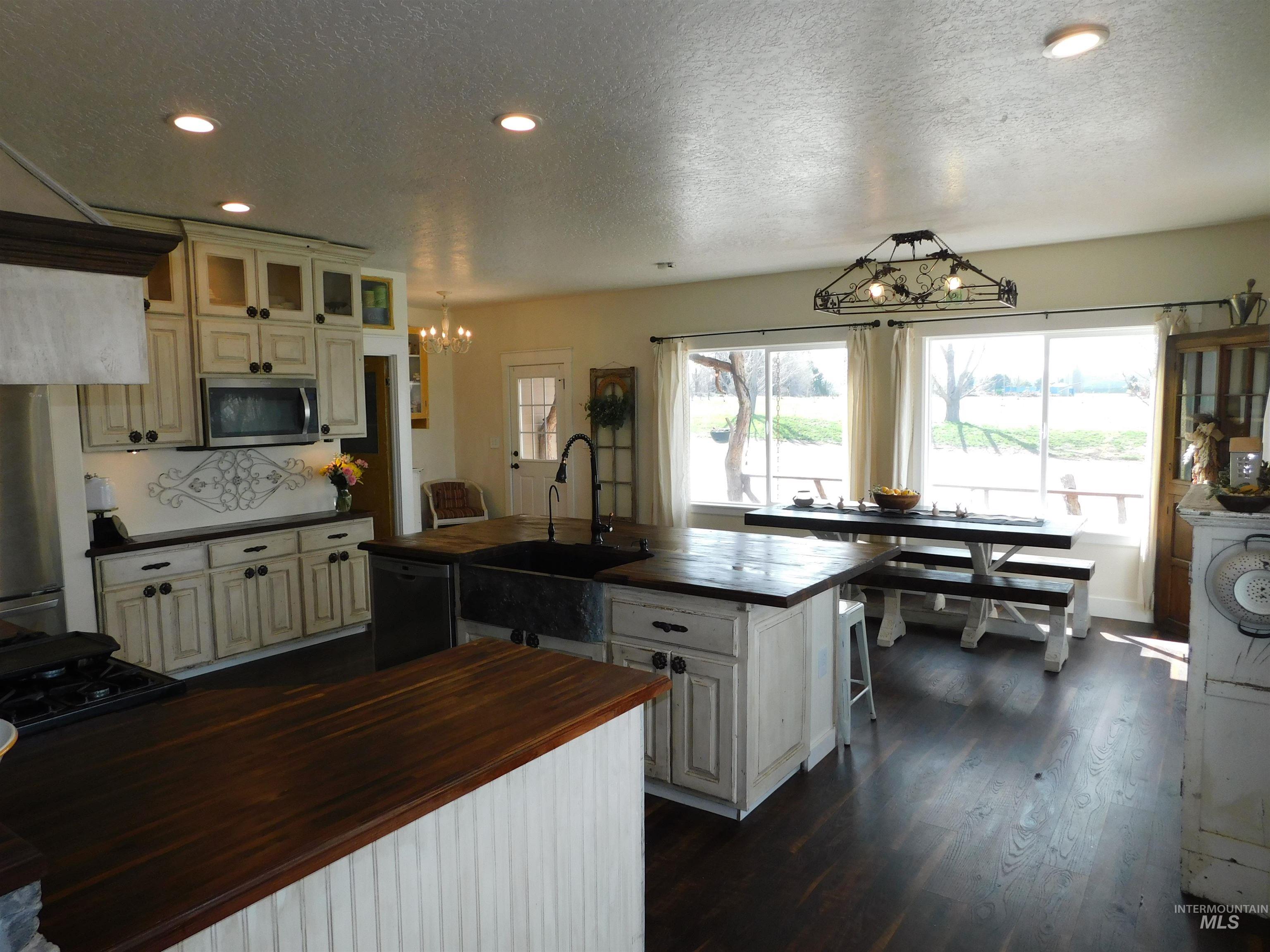 4243 Homestead Road Homedale, ID 83628 - Photo 18 of 50