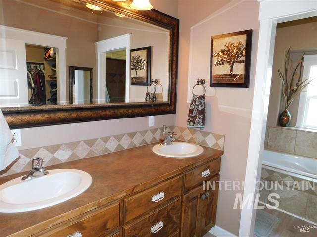 4243 Homestead Road Homedale, ID 83628 - Photo 22 of 50