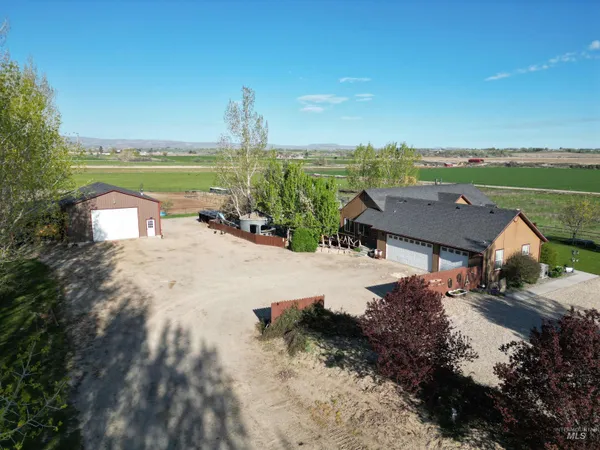 $1,400,000 | 4243 Homestead Road, Homedale, ID 83628