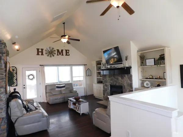 $1,400,000 | 4243 Homestead Road, Homedale, ID 83628