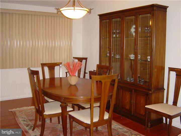 1031 Old Ford Road Huntingdon Valley, PA 19006 - Photo 4 of 25 Gallery Image 4