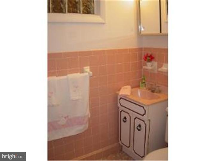 1031 Old Ford Road Huntingdon Valley, PA 19006 - Photo 10 of 25 Gallery Image 10