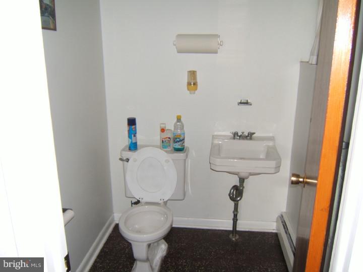 15130 Carter Road Philadelphia, PA 19116 - Photo 14 of 16 Half Bath