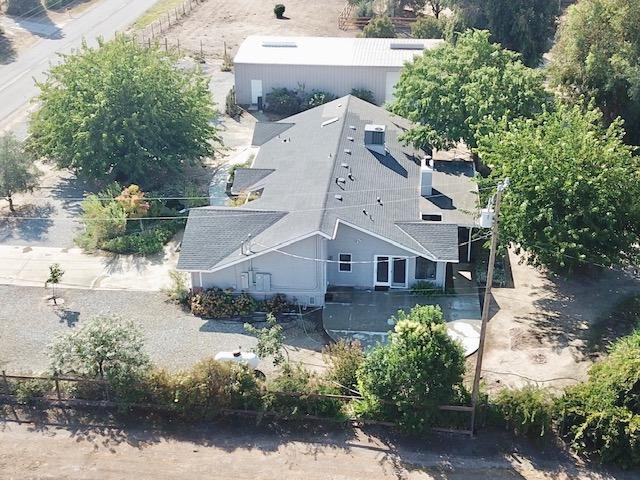 16860 Karen Road Madera, CA 93636 - Photo 4 of 44 Gallery Image 4
