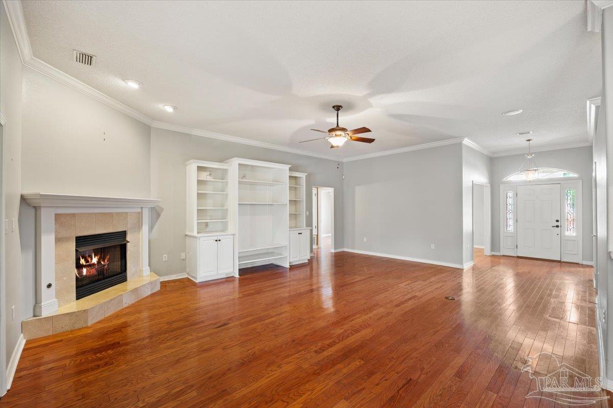 3656 Sawmill Circle Pace, FL 32571 - Photo 5 of 47