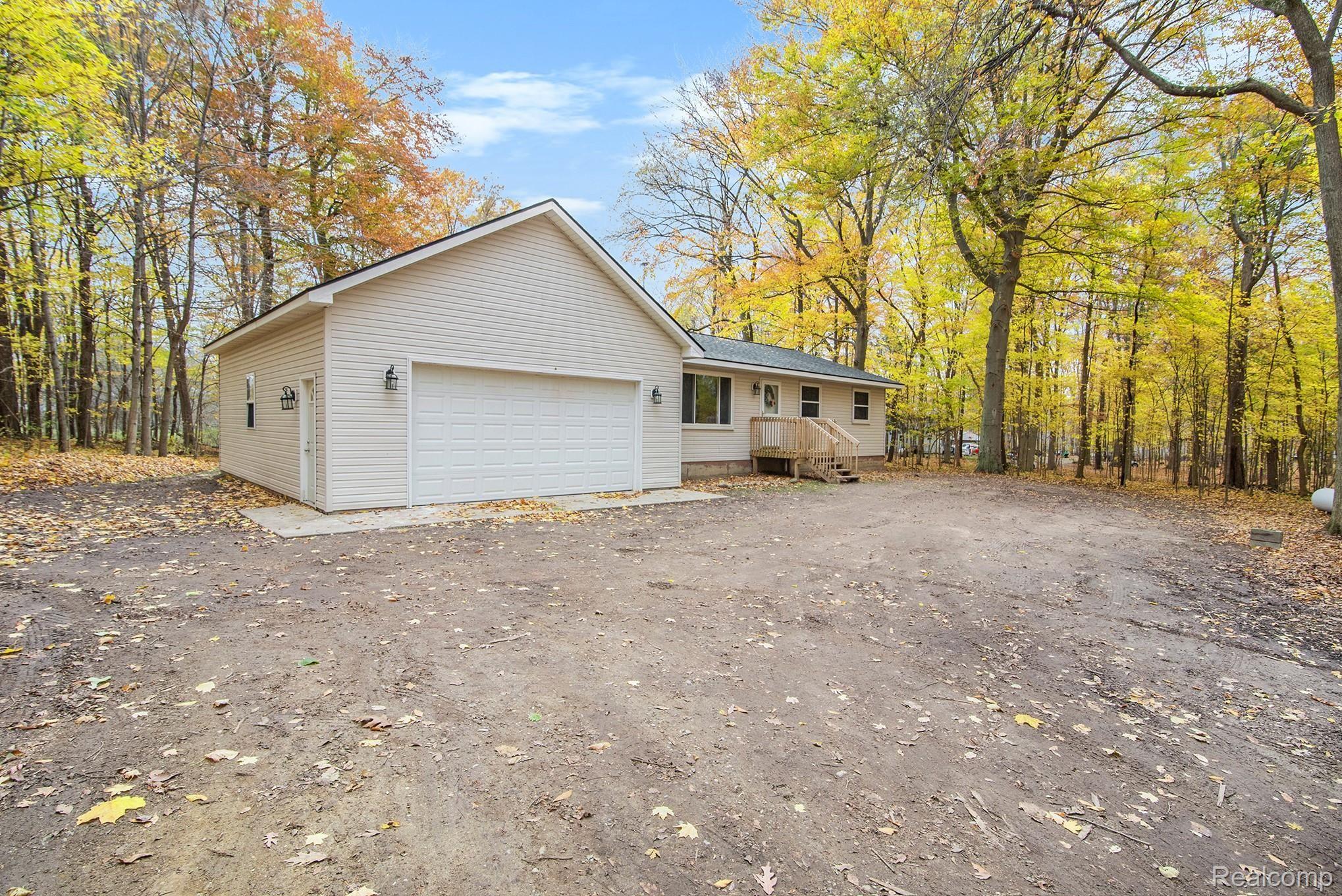 11750 Chase Lake Road Webberville, MI 48892 - Photo 21 of 22 2 car attached garage