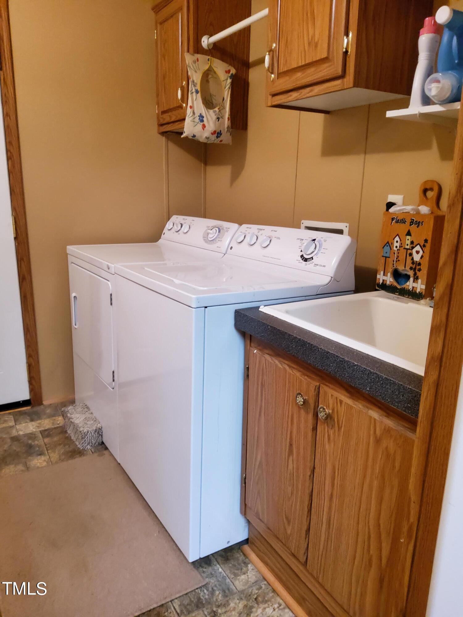 164 Gentry- Massey Road Roxboro, NC 27574 - Photo 19 of 22 laundry room