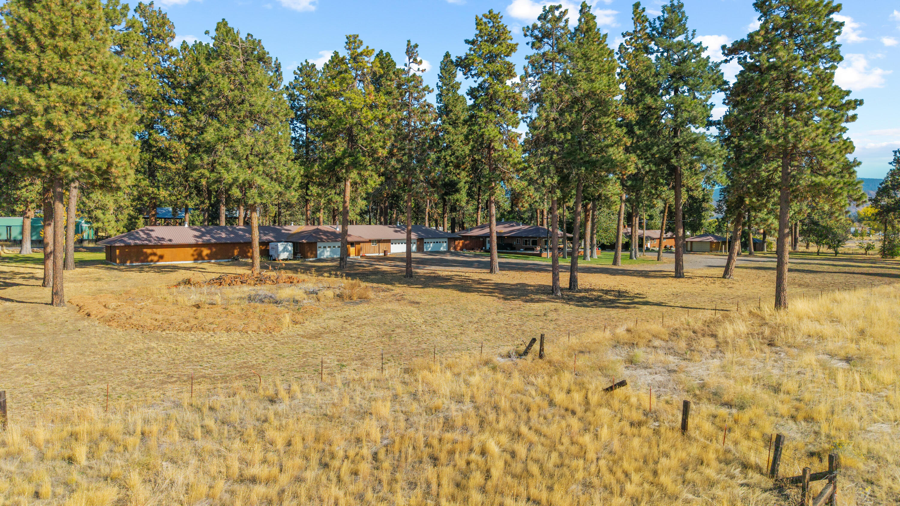 32486 Modoc Point Road Chiloquin, OR 97624 - Photo 130 of 135 32490 Modoc Point Rd-130