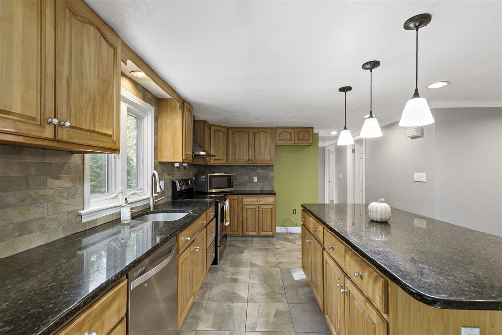 971 State Road Plymouth, MA 02360 - Photo 11 of 42 Gallery Image 11